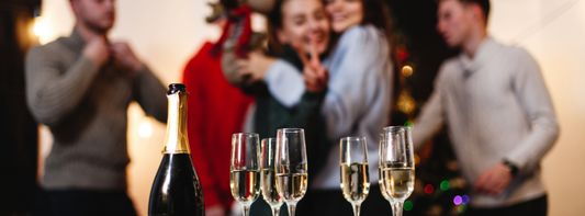 Un Noël sans alcool mais pas sans magie : sublimer vos fêtes avec des boissons 0.0%